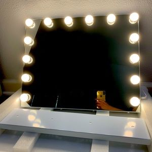 SOLD- Hollywood Vanity Makeup Mirror